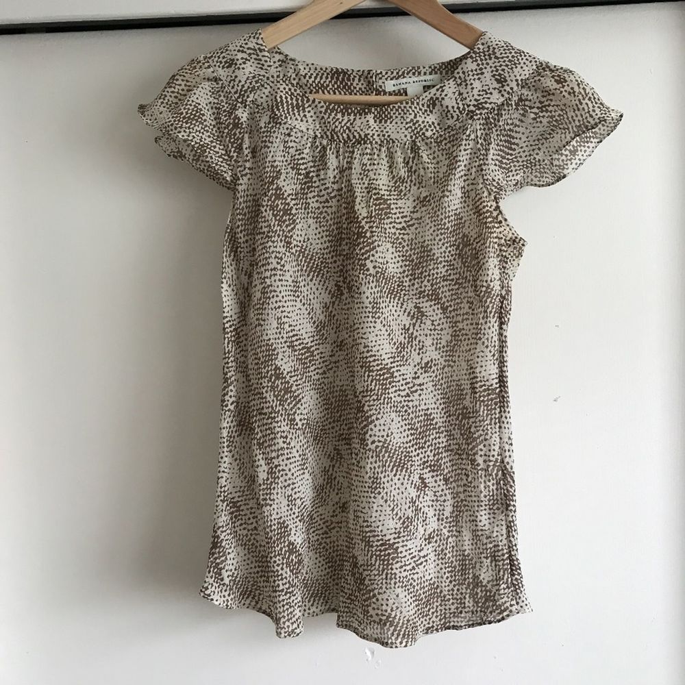 Banana Republic Brown & Cream Print Silk Blouse*